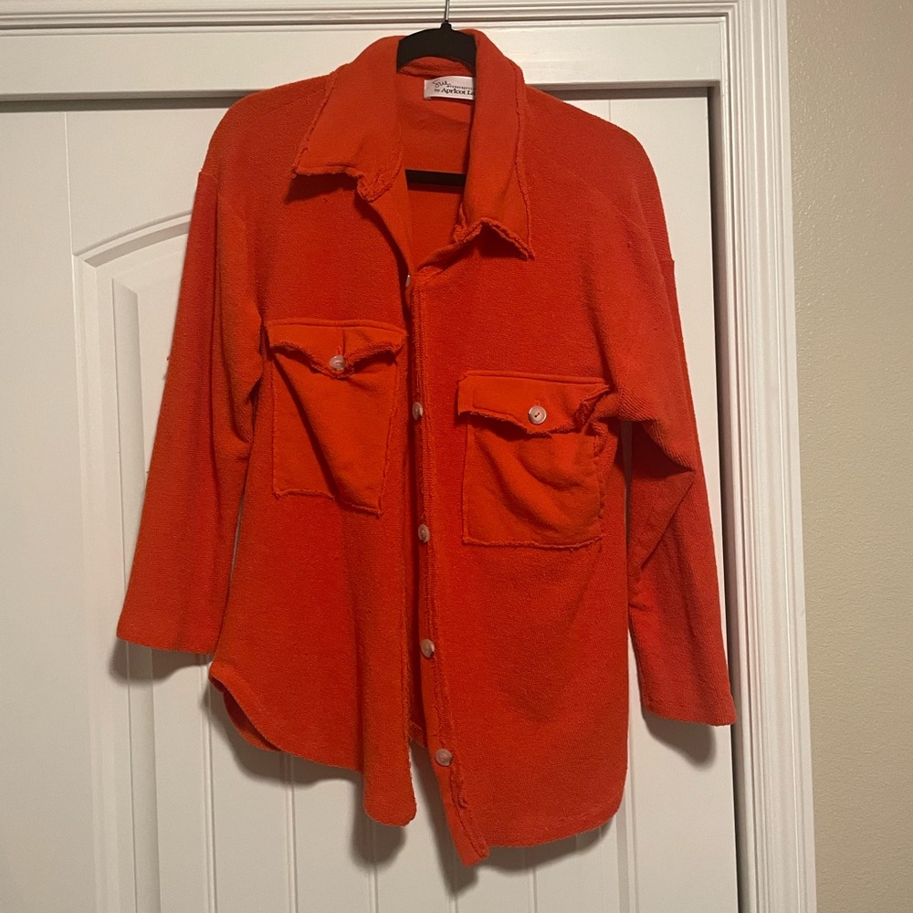 Sue by Apricot Lane Long Sleeve Button Up Shirt